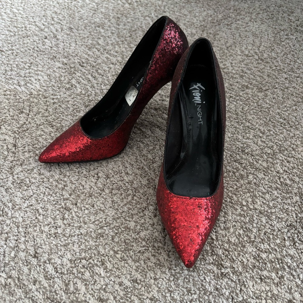 FIONI Clothing Red Ombré Glitter Heels